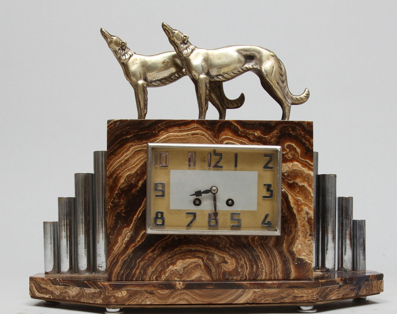 BORDSPENDYL, art deco, 1900-talets första hälft.