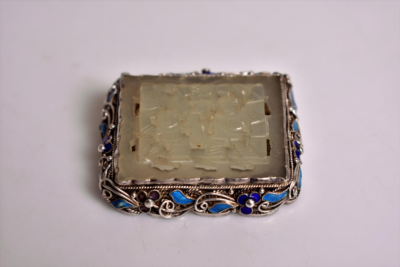 BROSCH jade, silver, emalj.