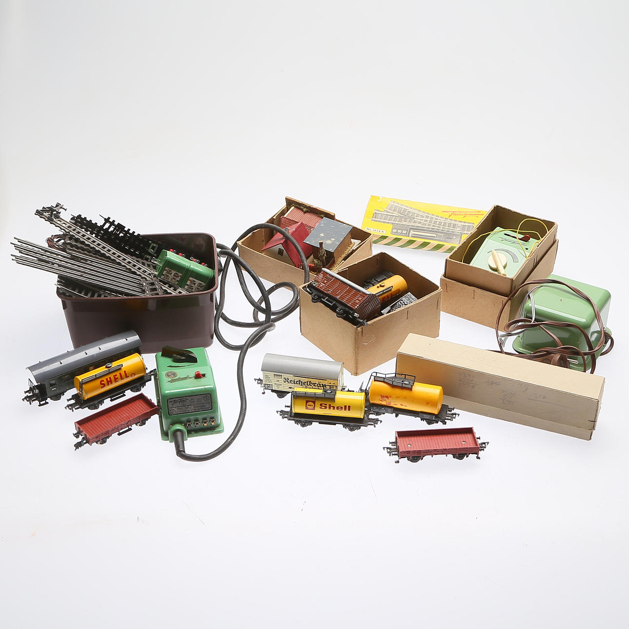 Modelltåg Fleischmann med räls, 1900-tal.