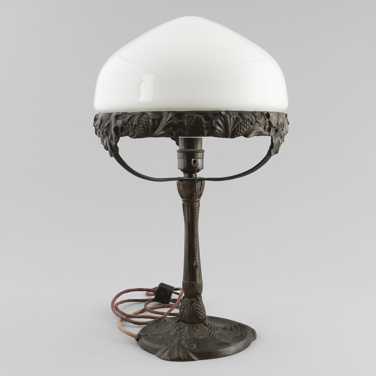 BORDSLAMPA, jugend, tidigt 1900-tal.