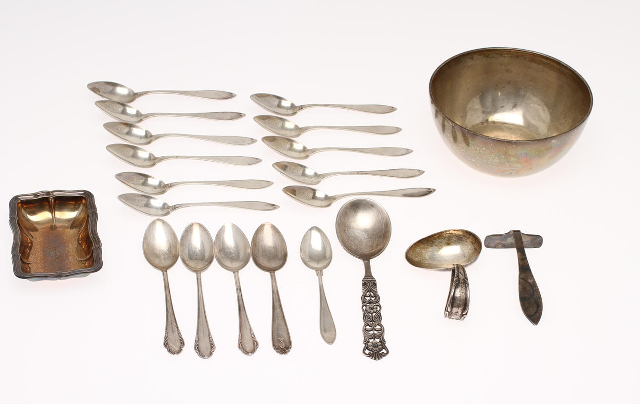 PARTI SILVER, 21 delar. bla skål. Tot vikt 370 g.