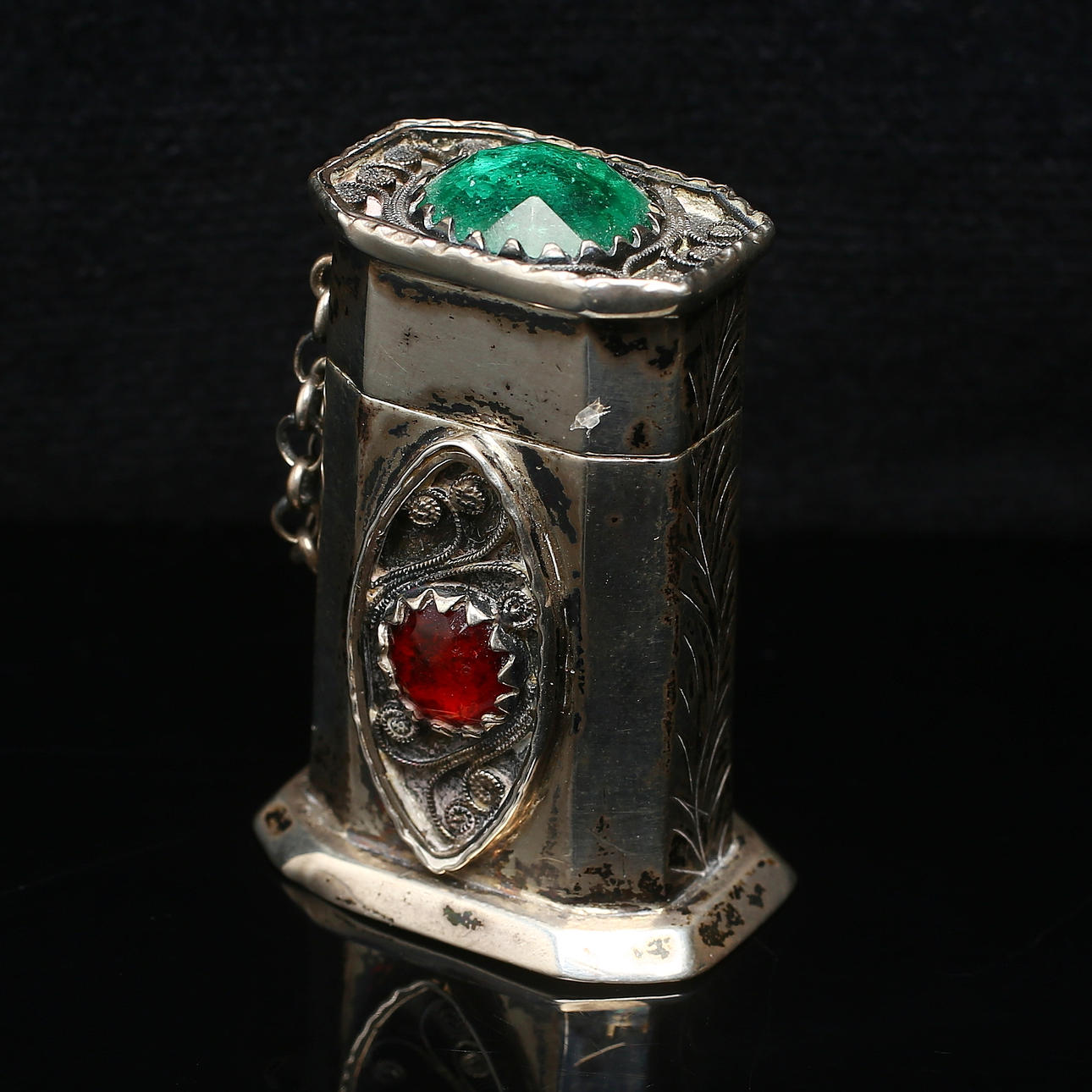 SCENT BOX, silver with paste, Alexander Magnus Lundström, Visby, 1839.