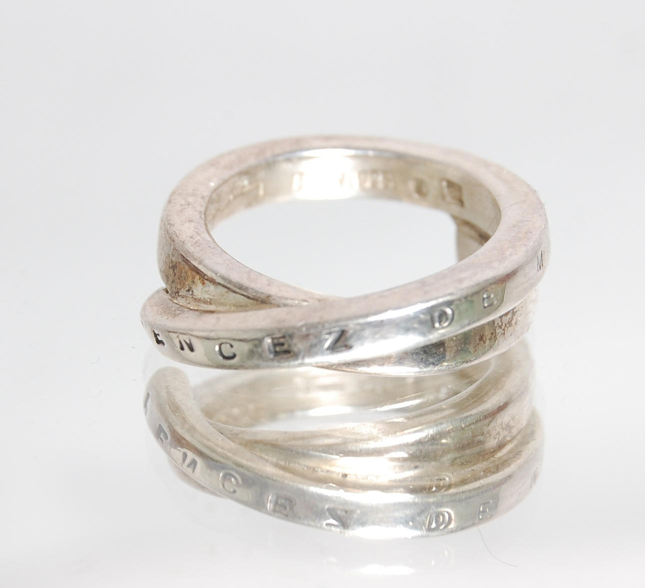 EFVA ATTLING. ring, silver " Penzes de Moy ".