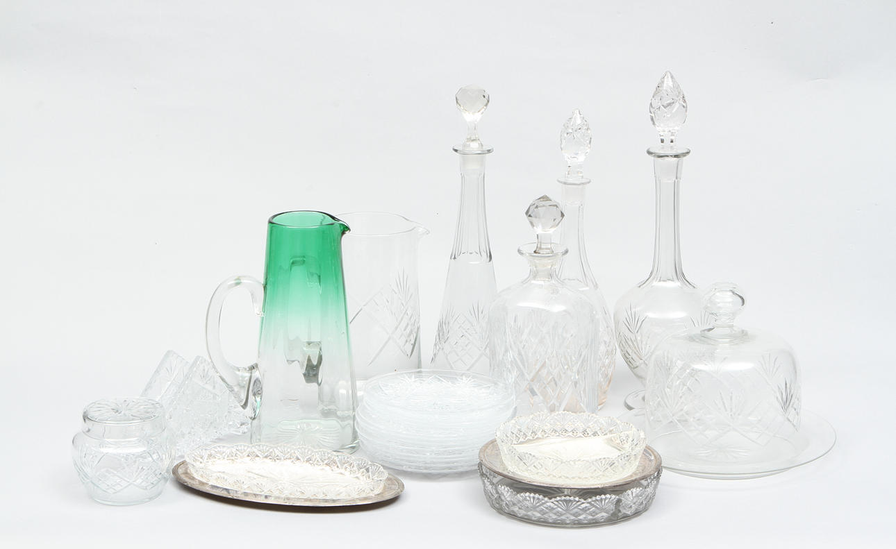 PARTI GLAS, 24 delar.