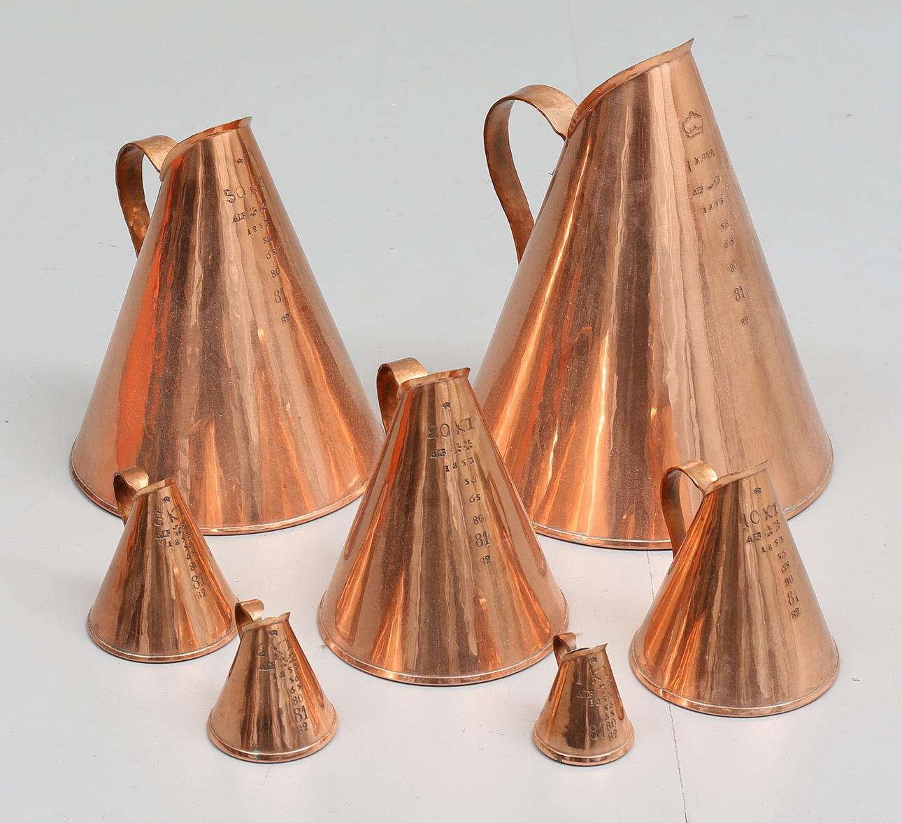 MÅTTSATS, koppar, 7 delar.