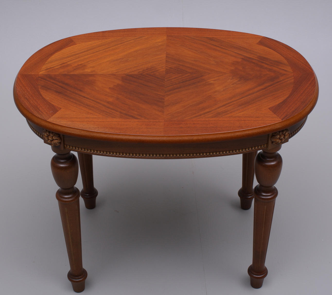 BORD, trä, gustaviansk stil.