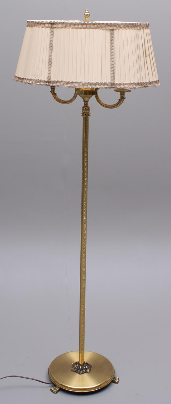 GOLVARMATUR, mässing, tvåarmad.