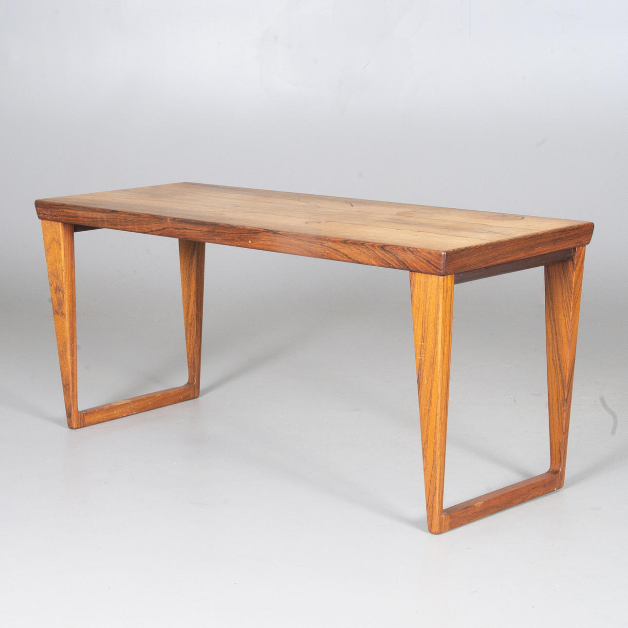 BÄNK, jakaranda, Aksel Kjaersgaard, Odder, Danmark.