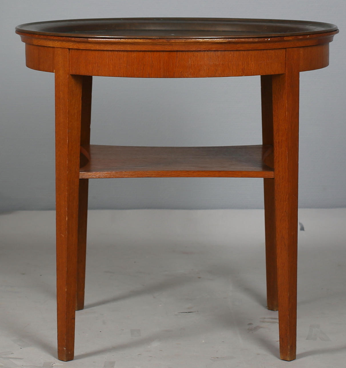 RÖKBORD med kopparbricka, 1940-tal.