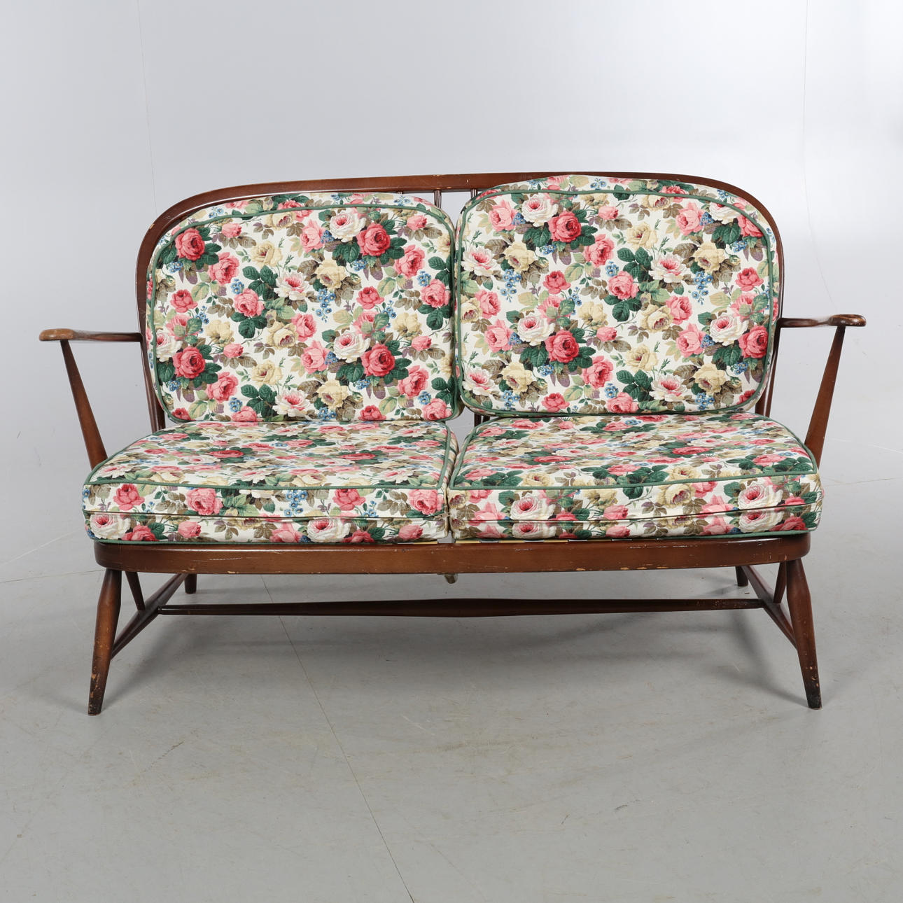 PINN SOFA, englischer Stil.