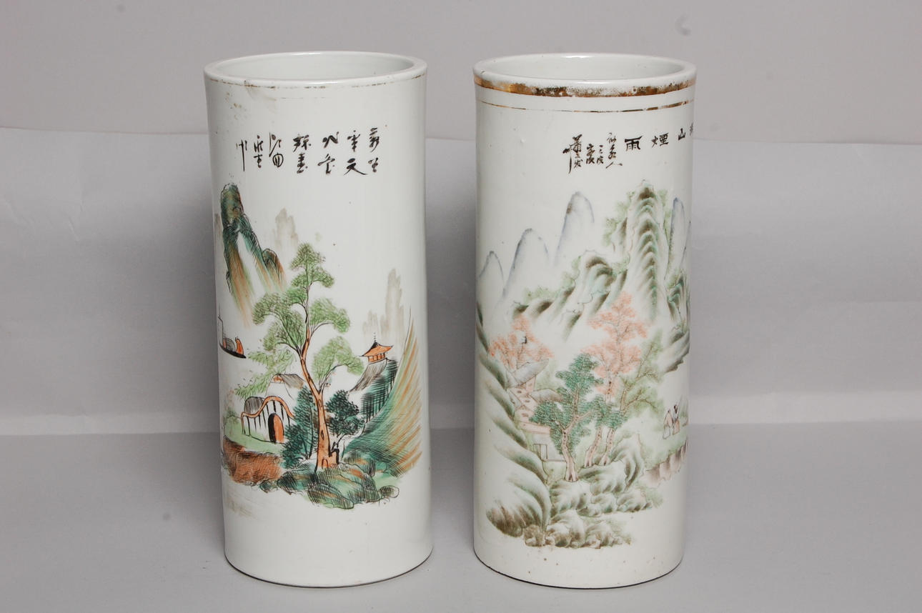 PENSELVASER, 1 par, porslin, Qiangjiang, Republic, Kina, 1900-tal.