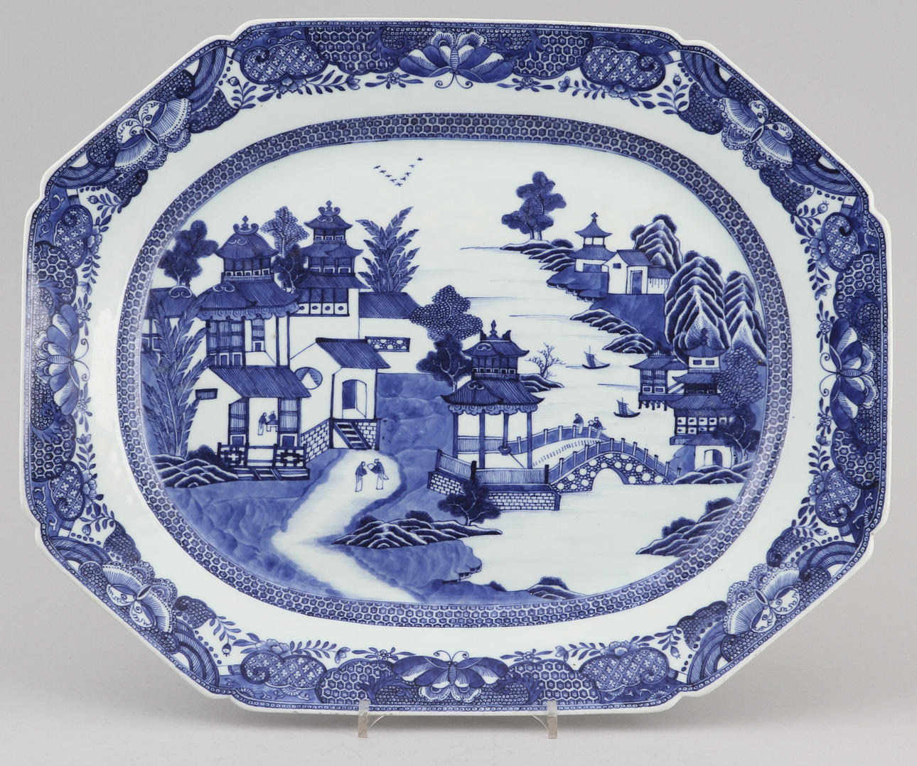 STEKFAT, porslin, Kina, Qianlong(1736-1795).