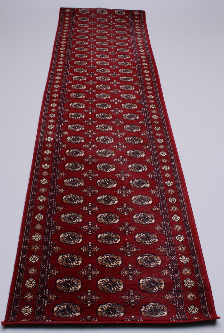 GÅNGMATTA, handknuten, Bochara - Turkiet, röd botten.