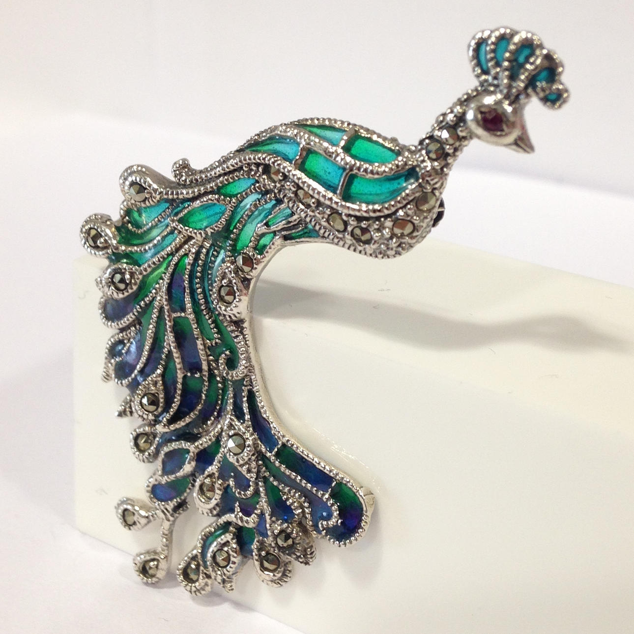 PFAU ANHÄNGER/BROSCHE.