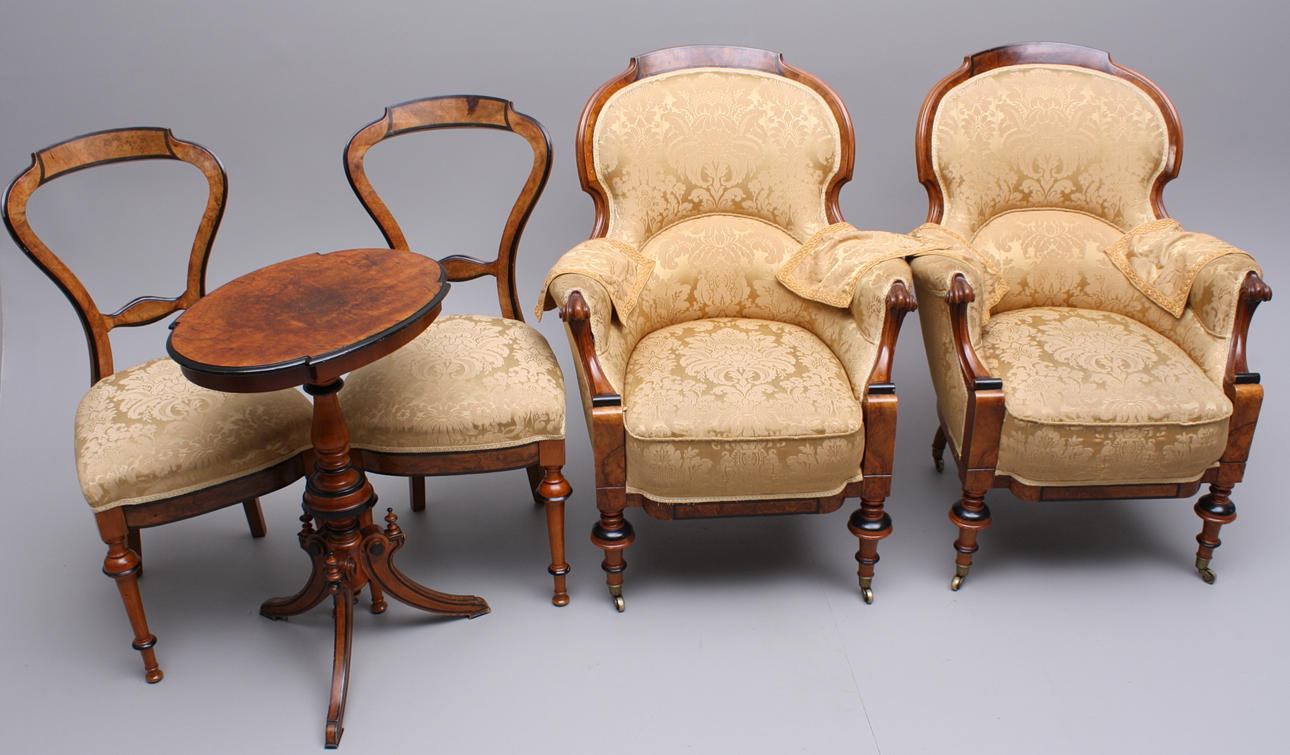 MÖBELGRUPP, 5 delar, trä/svart markering, sekelskifte 18/1900-tal.