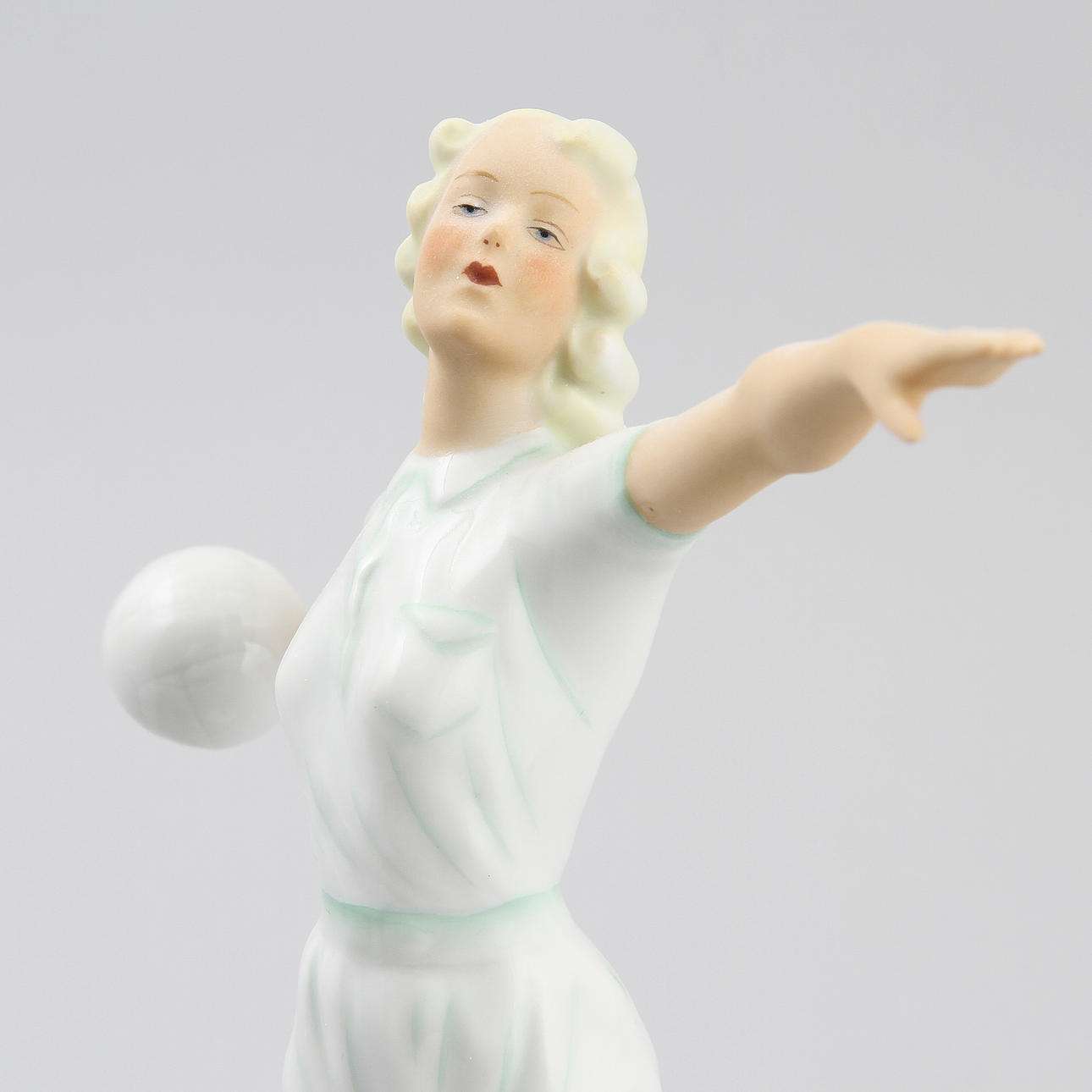 KURT STEINER, figurin. För Schaubach Kunst.