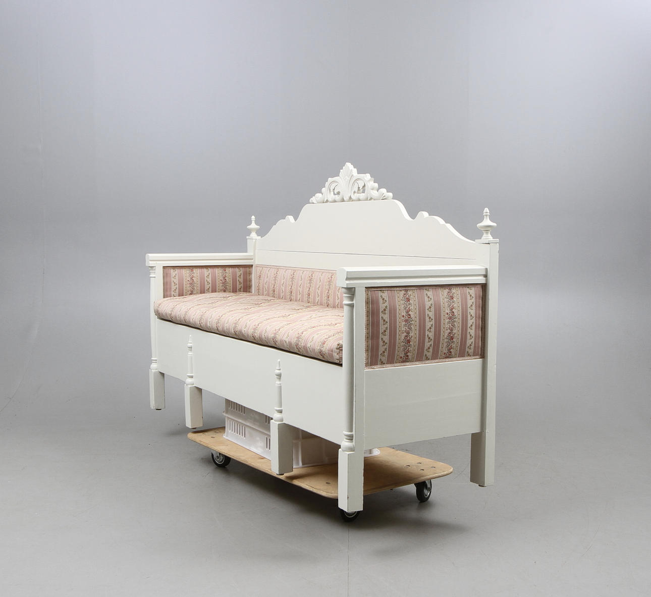 SOFFA, 1800-talets slut.