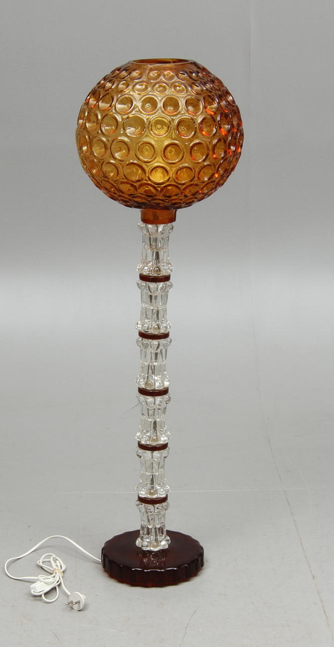 GOLVLAMPA, glas, 1900-tal.