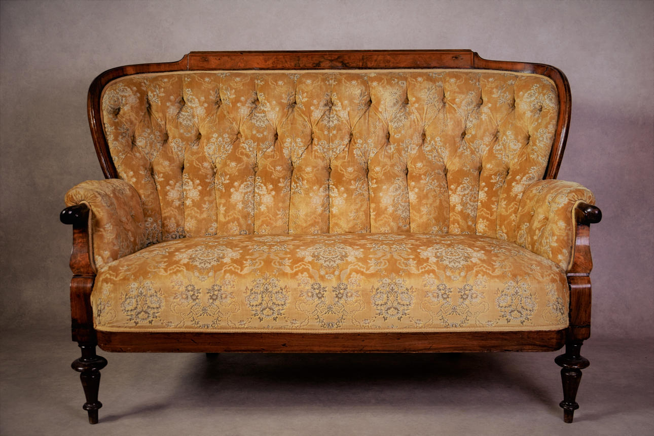 SOFA Siglo XIX parte posterior.