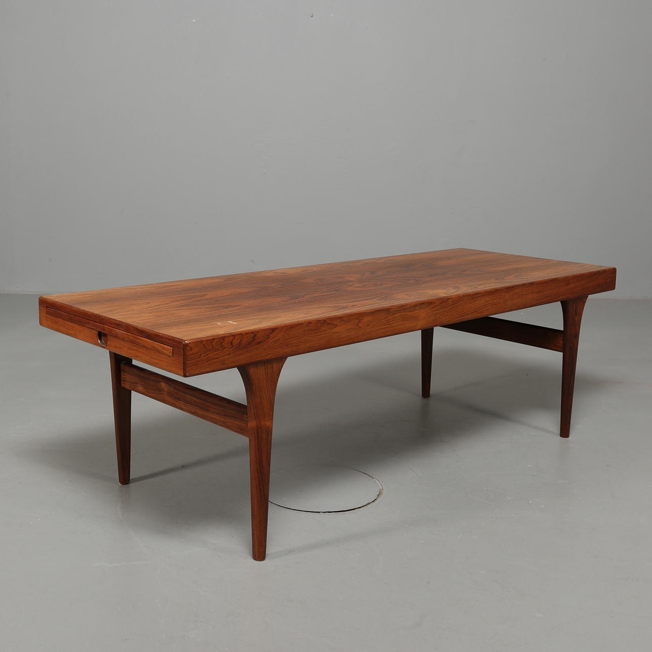 JOHANNES ANDERSEN. Soffbord, palisander, Silkeborg.