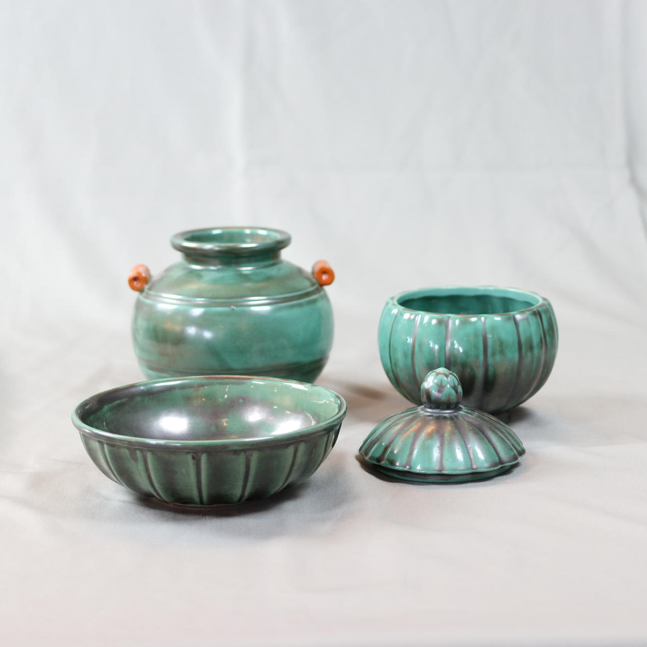 KERAMIKFÖREMÅL, 3 delar, Upsala Ekeby.