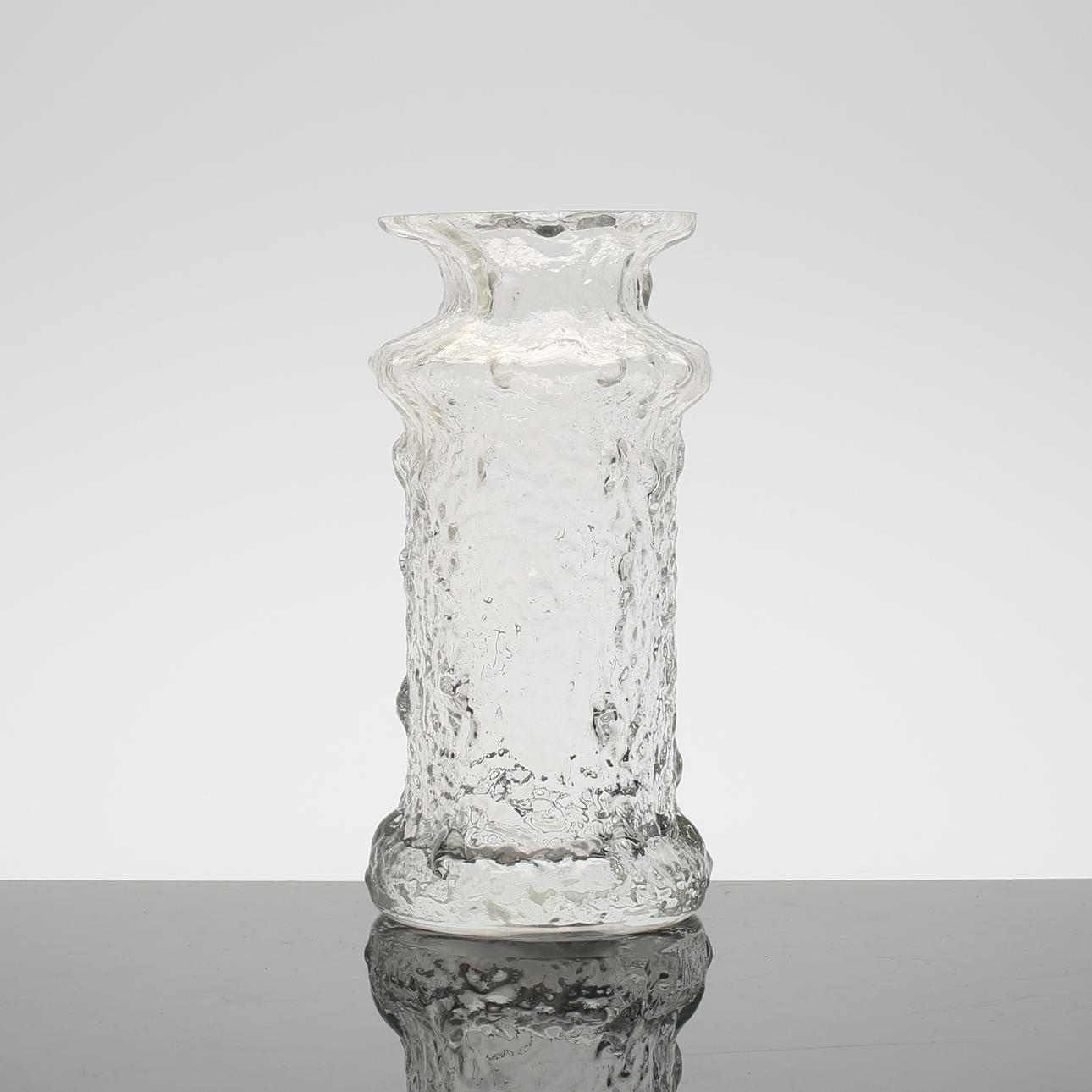 VAS, glass, "Rubus", Timo Sarpaneva, Iittala.