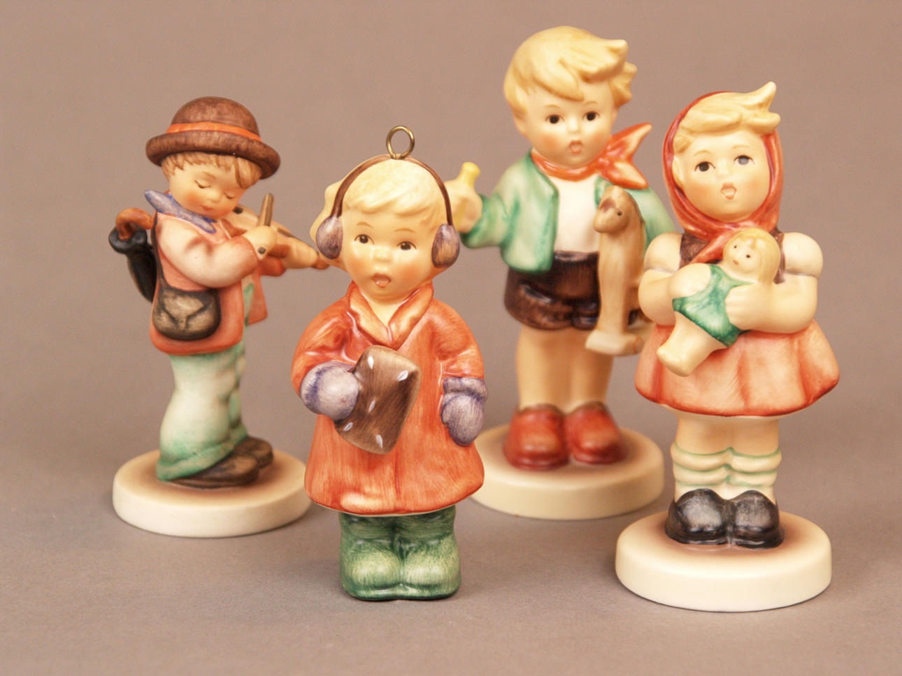 4 BØRNEFIGURER Goebel Hummel figurer.