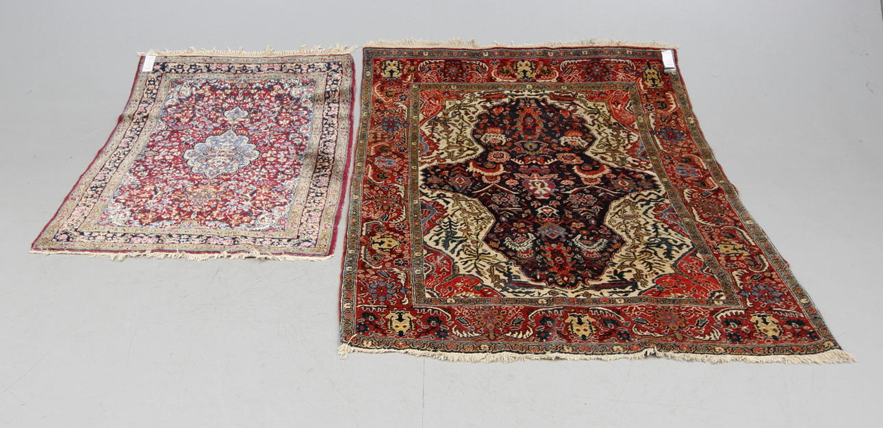 MATTOR, 2 st, Orientaliska, bland annat Kirman.