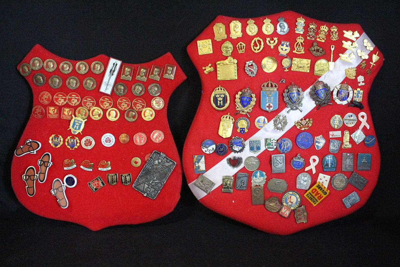 SAMLAR PINS, blandade märken.