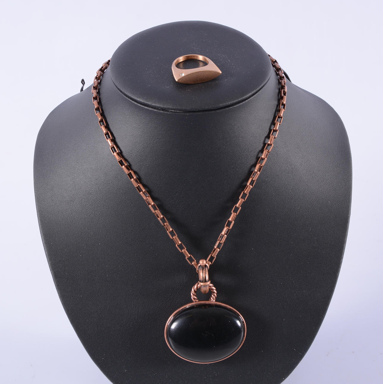 HALSBAND SAMT RING, 2 delar, Dyberg Kern, Danmark.