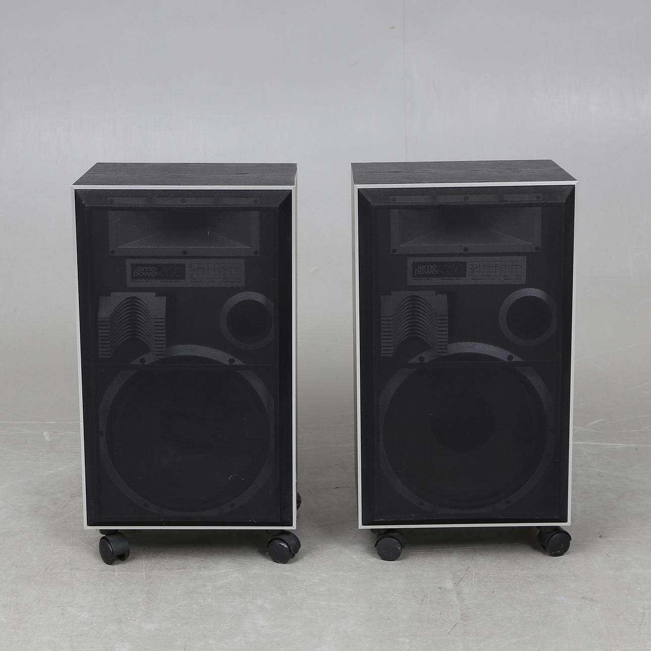 SPEAKERS, a pair, Jamo Power 400.