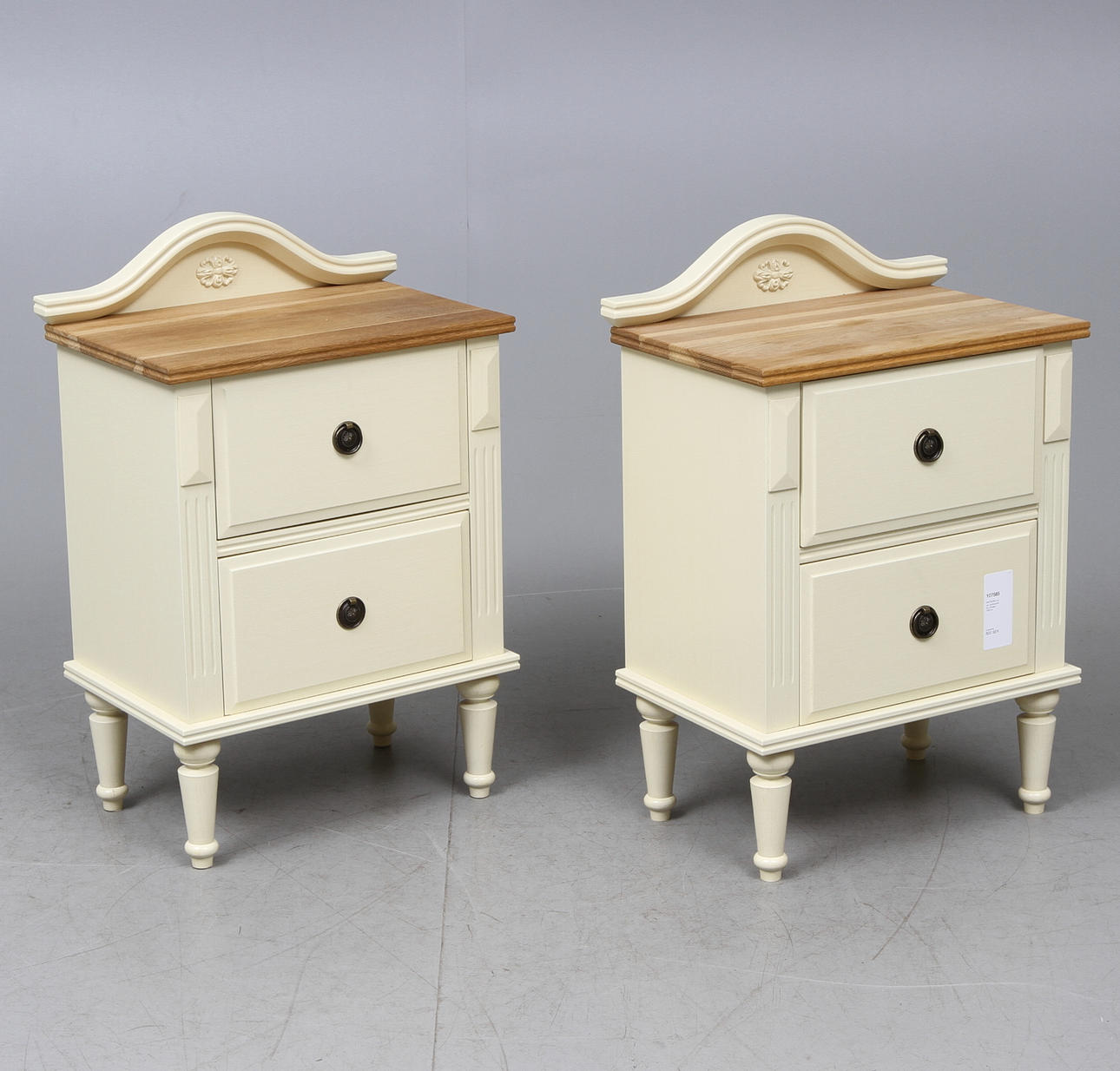 NATTBORD, ett par, gustaviansk stil, Sverige, 1900-tal.