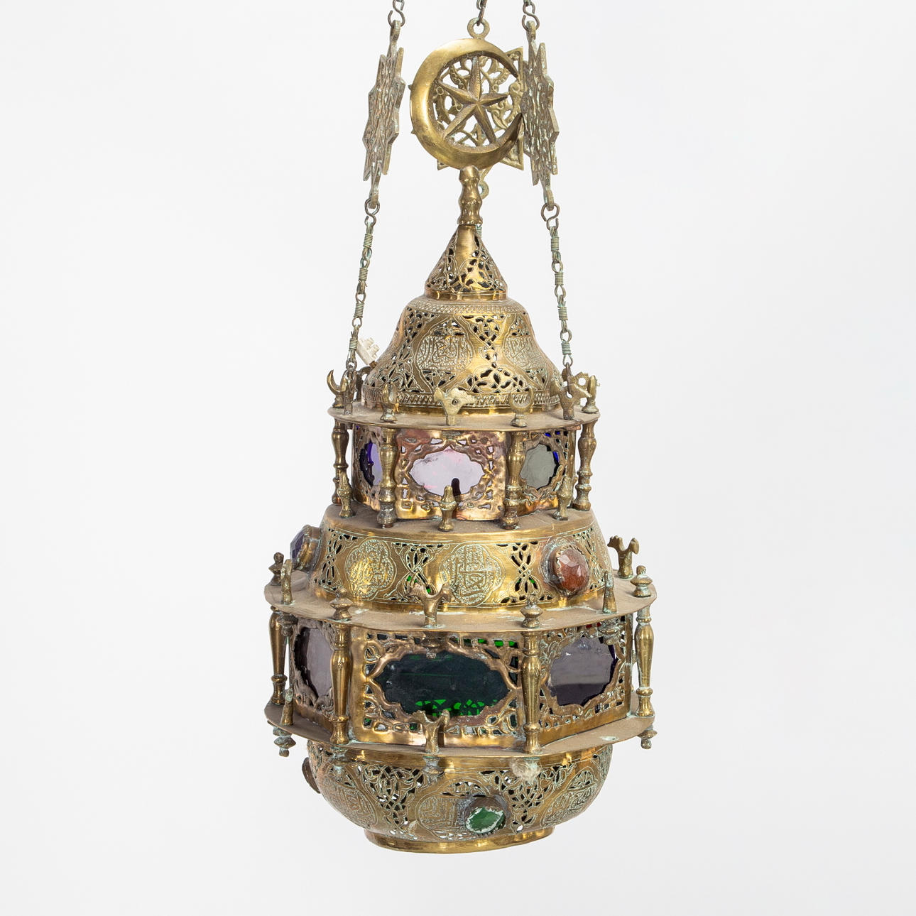 Arabisk loftslampe i messing, 20. århundrede.