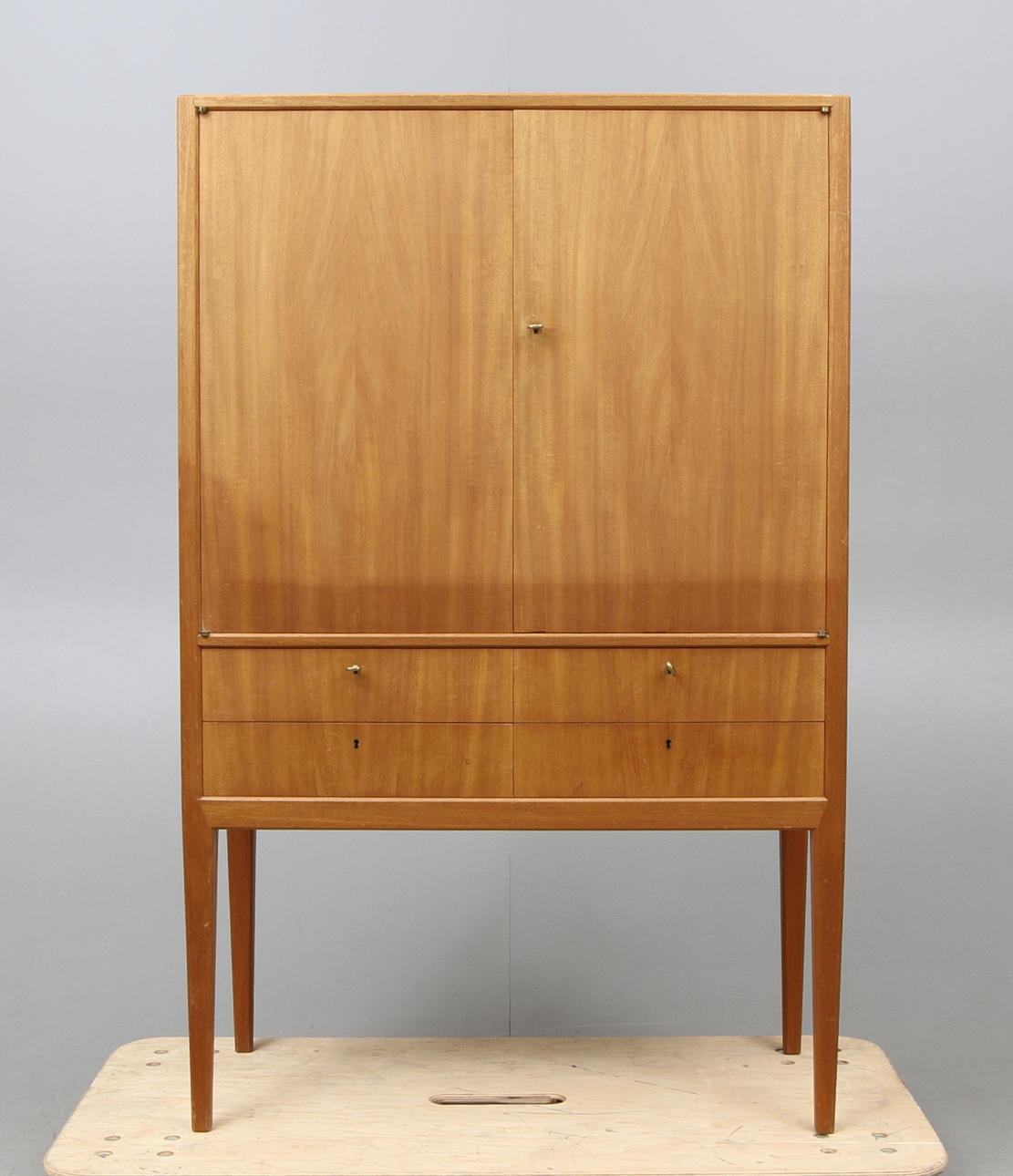 SKÅP, Mahogny/isbjörk, 1960 tal.