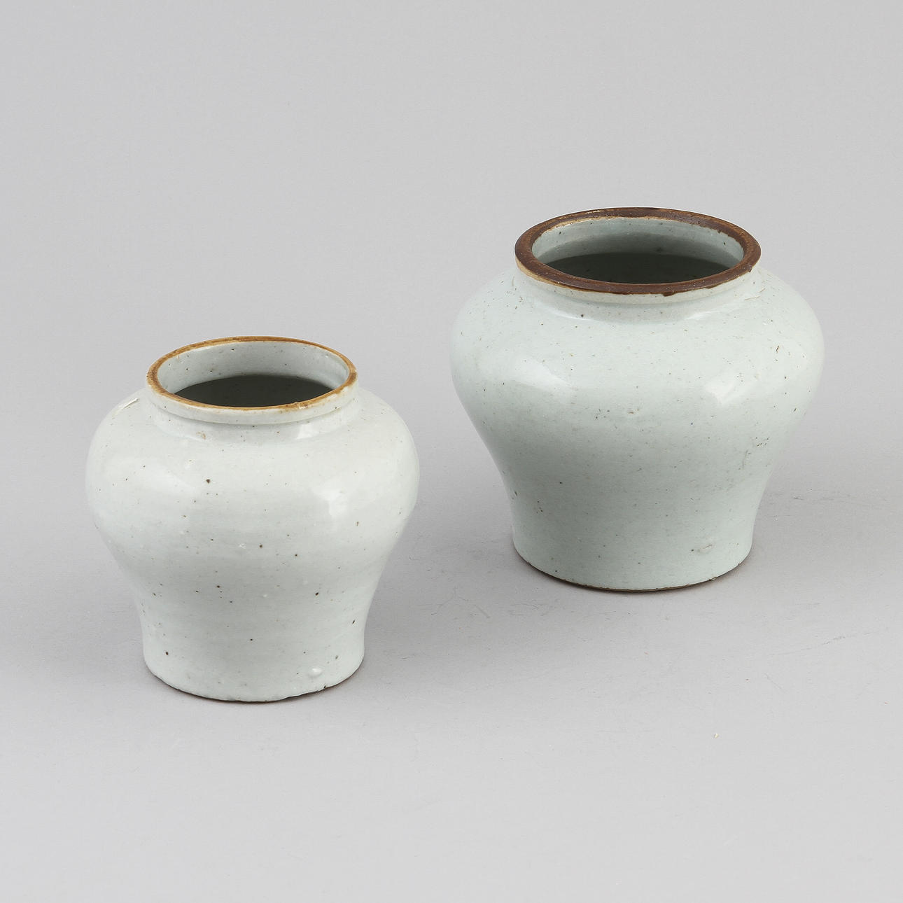 URNOR, 2 st, lergods, Kina, transition, 1600-tal.