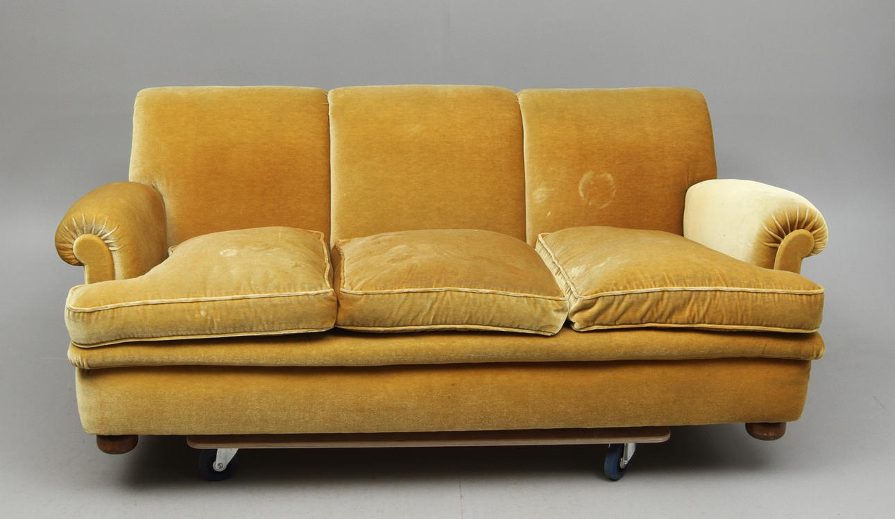 SOFFA, modell 703, design Josef Frank för Svenskt Tenn.