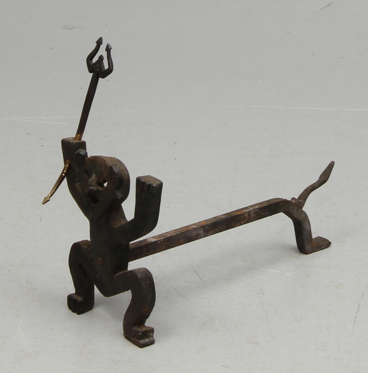 ELDHUND, i form av djävul, gjurjärn, 1900-tal.