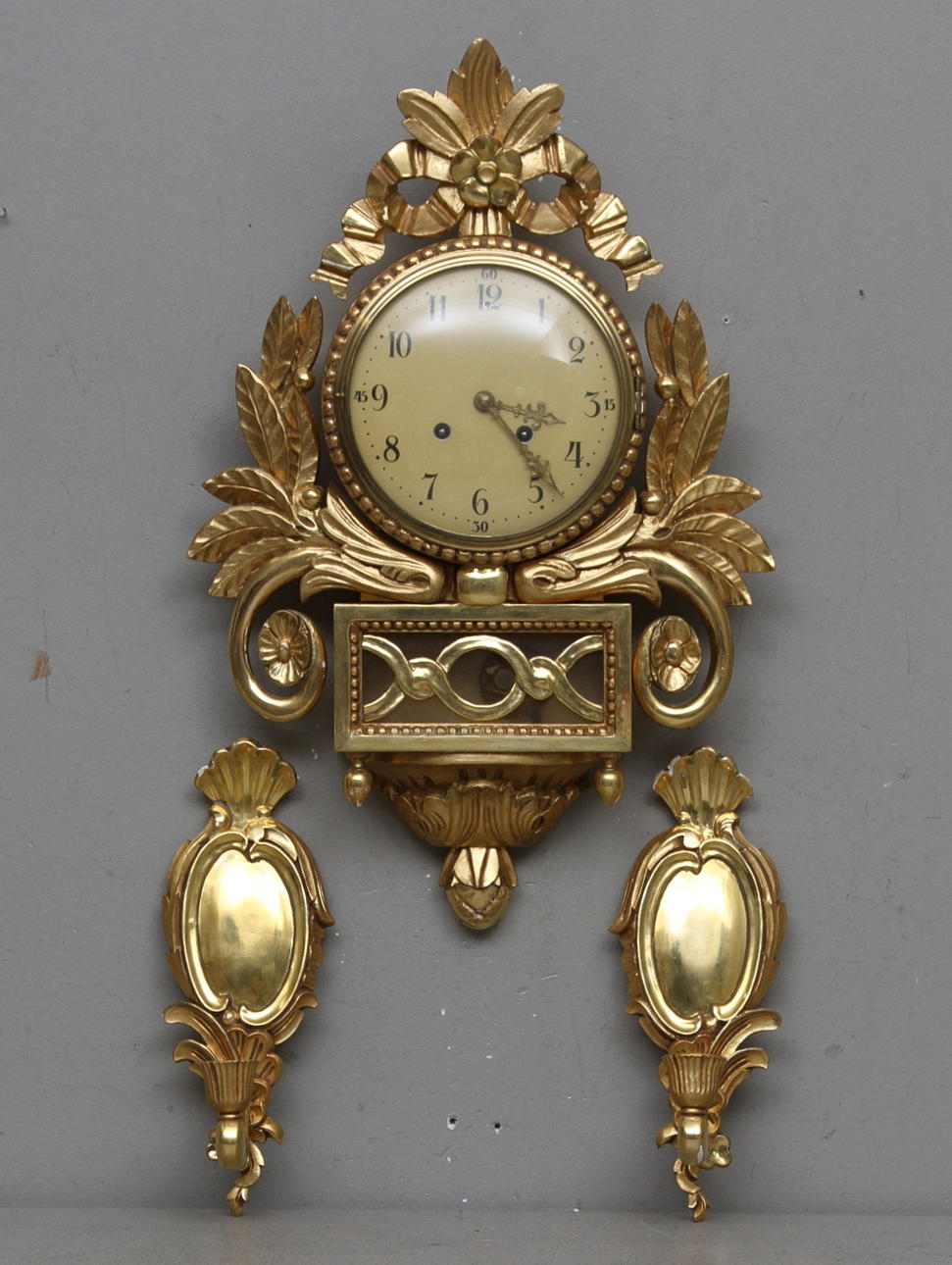 VÄGGUR samt LAMPETTER, 3 delar.