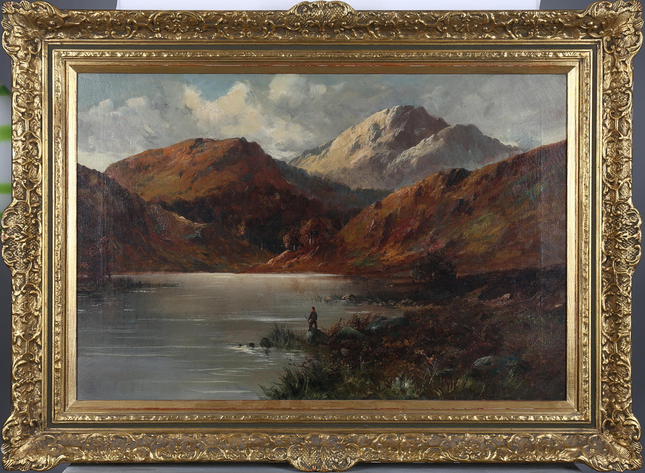 OIDENTIFIERAD KONSTNÄR. Skotskt landskap. Olja på duk, otydligt signerad, märkt W. Rickhards a tergo.
