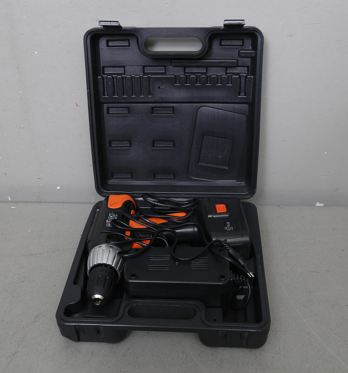 SKRUVDRAGARE, Cotech.