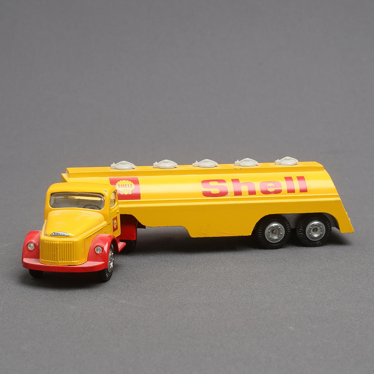 TEKNO, Volvo Tankbil 434, "Shell", Danmark.