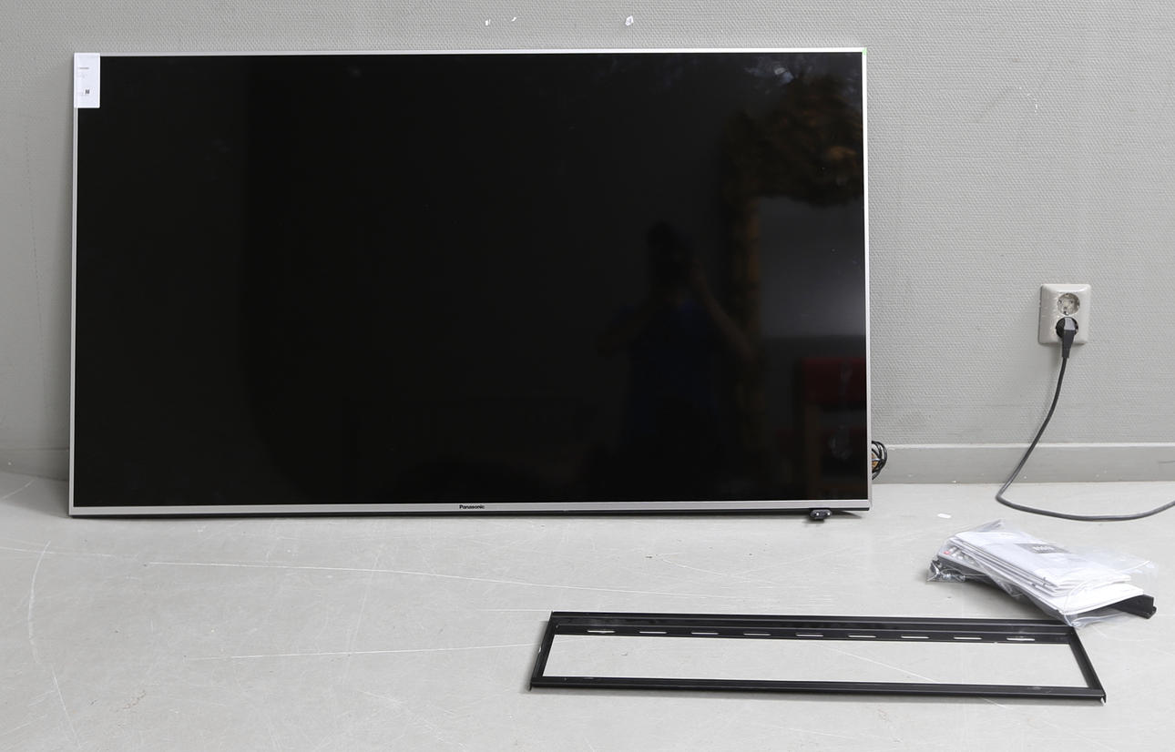 LED-TV, Panasonic TX-58DX700E.