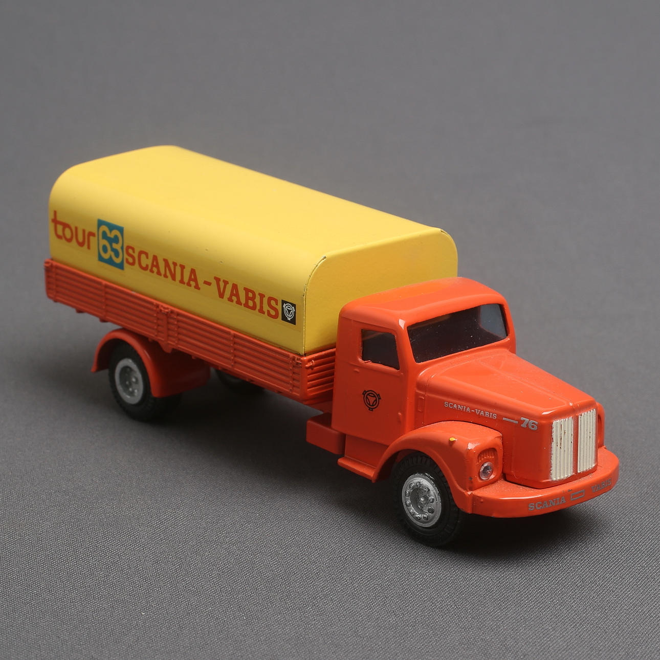 TEKNO, Scania Vabis Truck with tarpaulin, no. 446, 