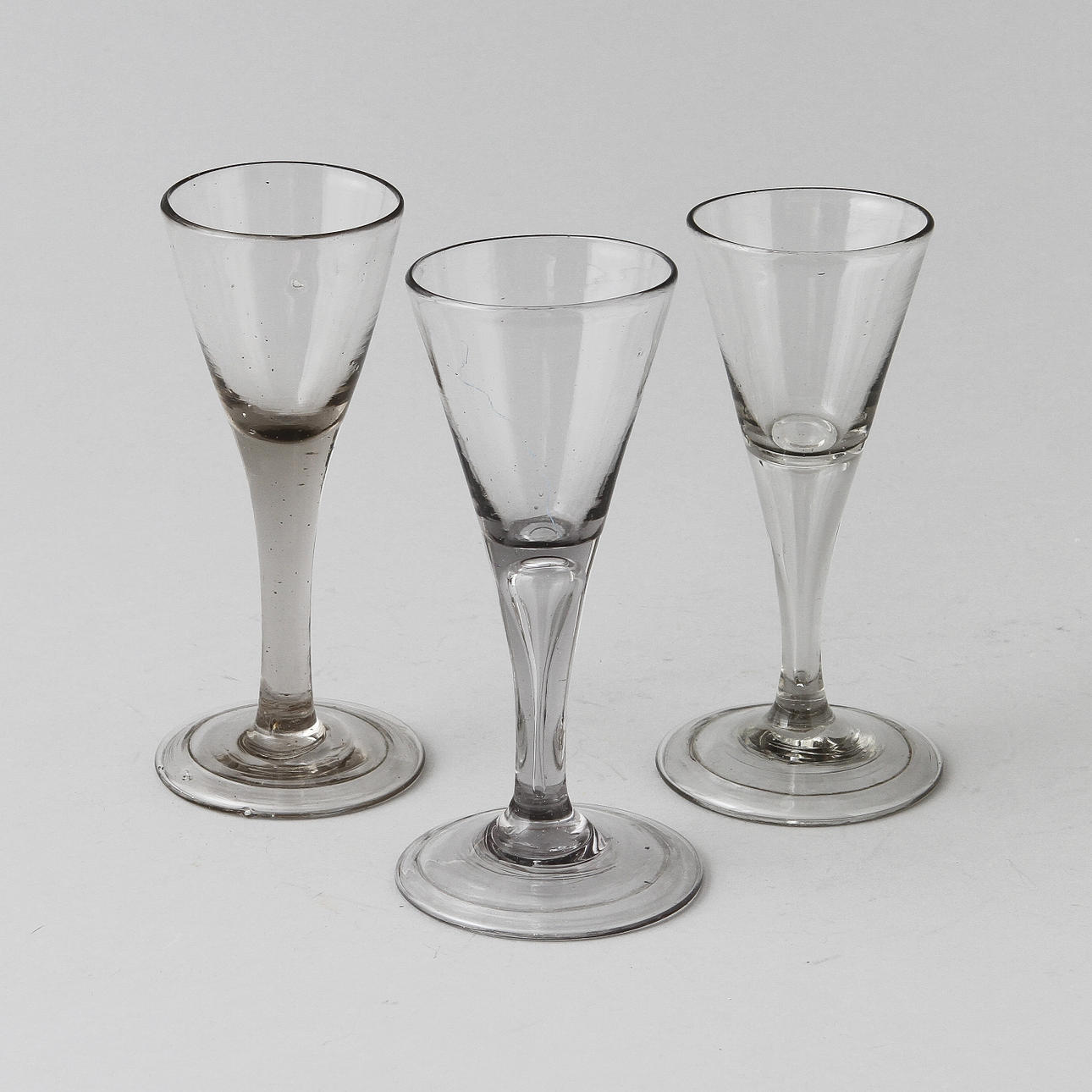 SPETSGLAS, 3 st, 1700-tal.