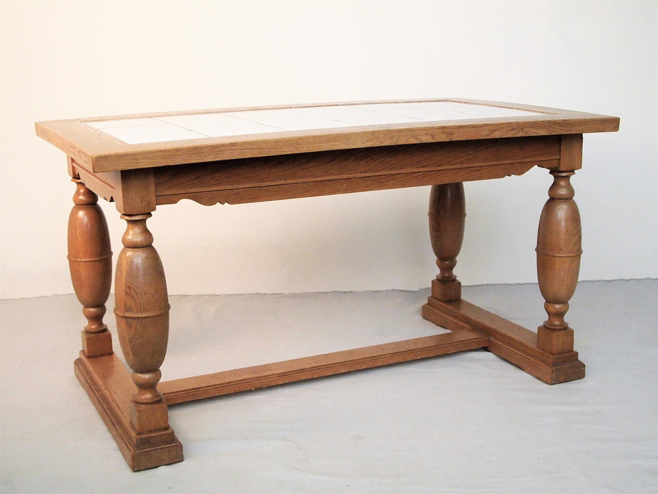 SOFABORD, eg og klinker.