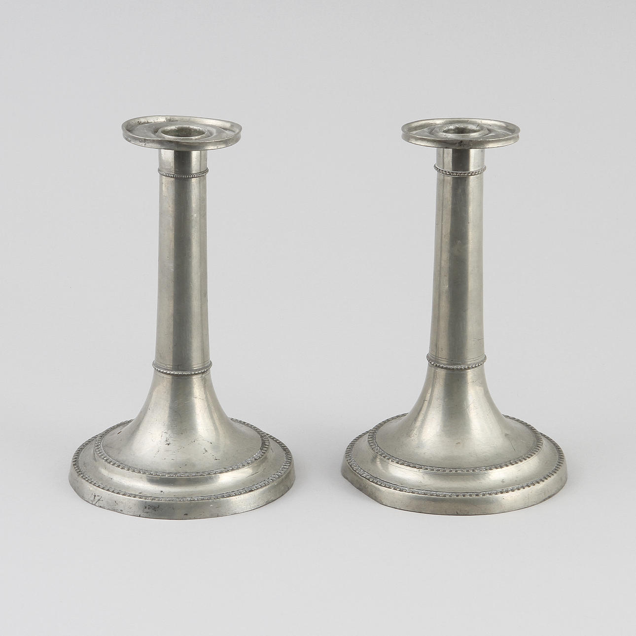 LJUSSTAKAR, 1 par, tenn, Andreas Dahlin, Ystad, 1803.