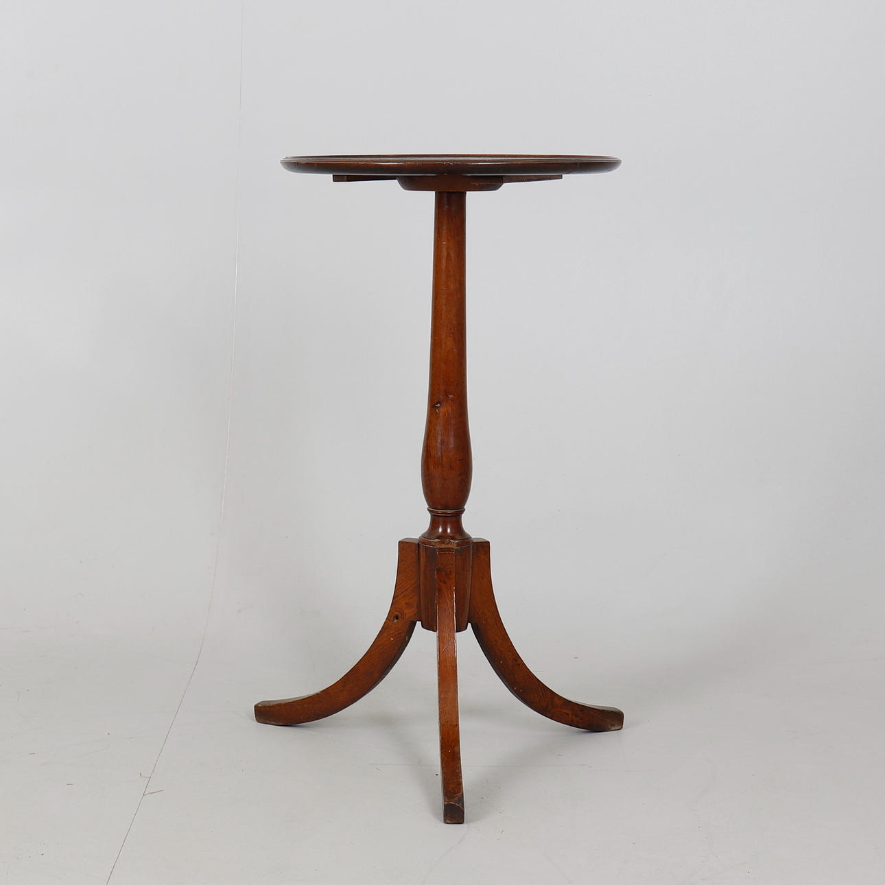 STATIV, BORD, 1700-TALSSTIL.