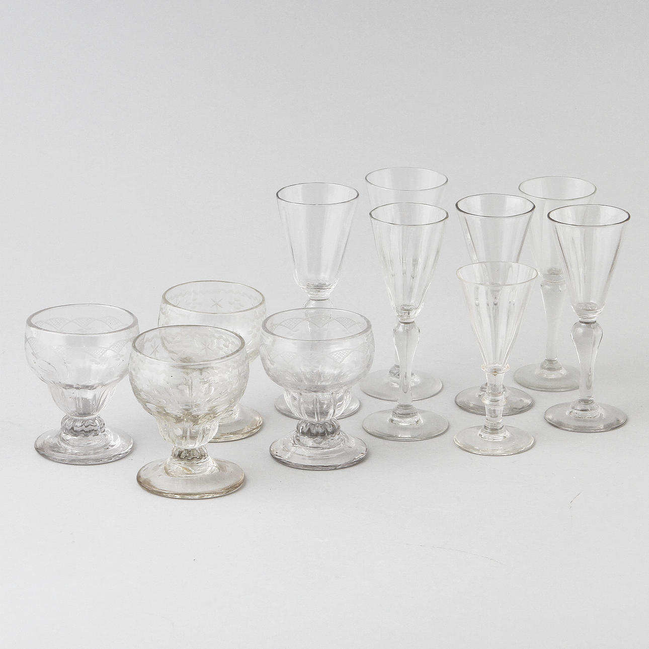 SNAPSGLAS, 7 st samt STARKVINSGLAS, 4 ST, 1800/1900-tal.
