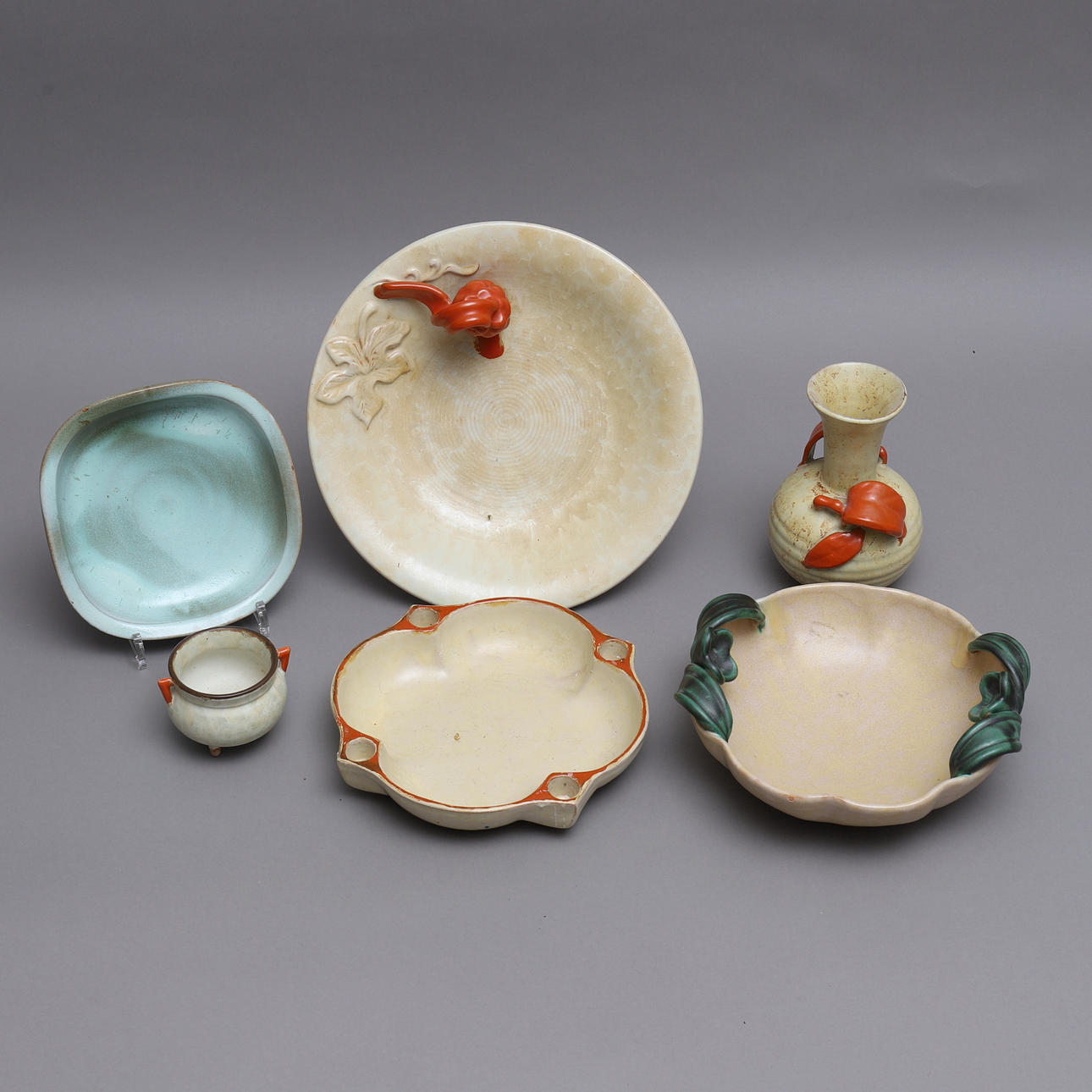 CERAMIC OBJECTS, 6 pcs., Upsala-Ekeby, i.a. Anna-Maria Thomson.