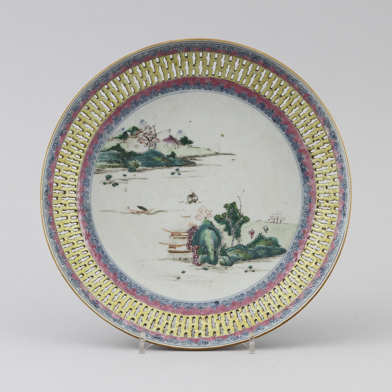 GALLERFAT, porslin, Kina, Qianlong(1736-1795).